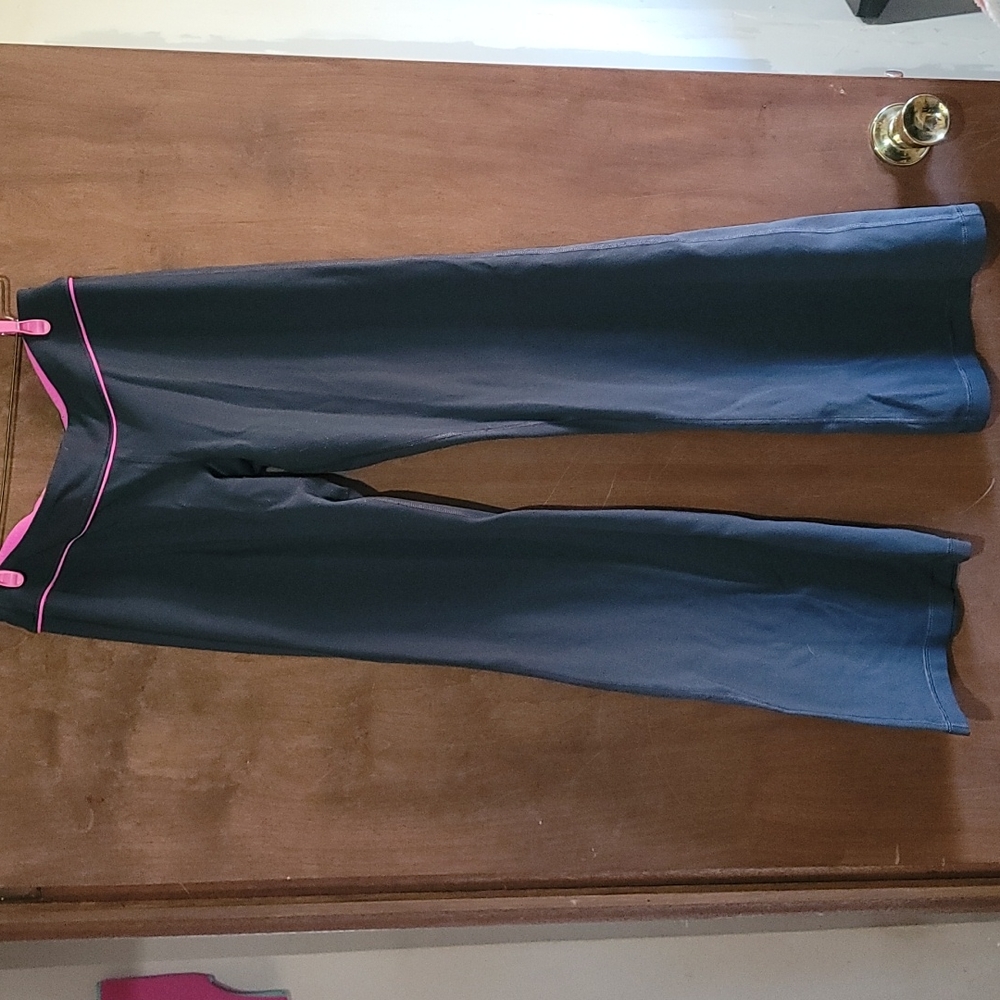 Lululemon - Grey & Pink - Athletic Pants - 8